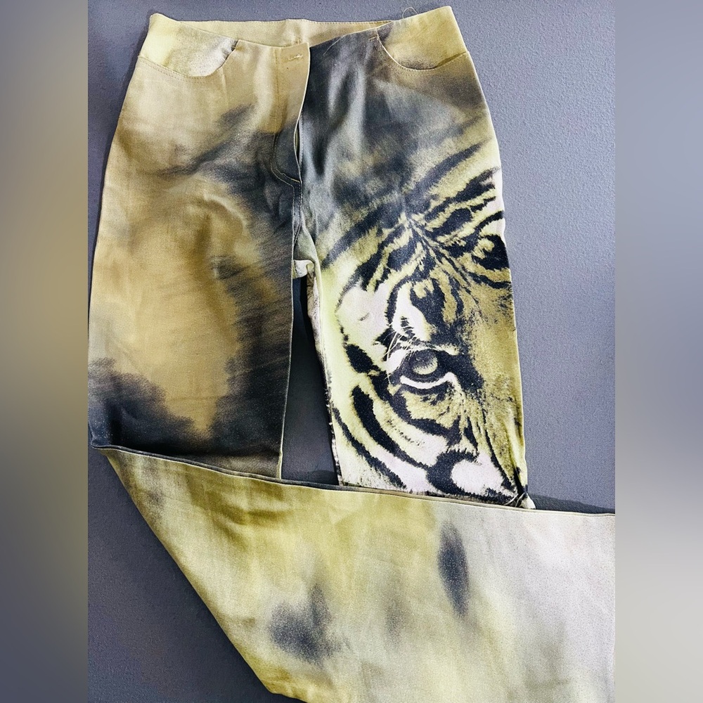 WOW! Tiger Jeans